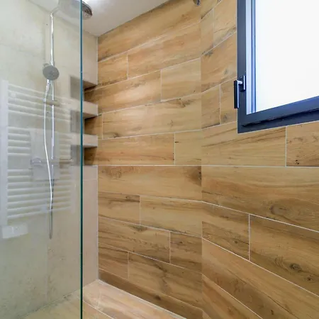 Apartamento Select'sohome - Superbe Pour 4 Personnes A Deux Pas De La Et Des Commerces De La Faviere ! - Iloa-b01